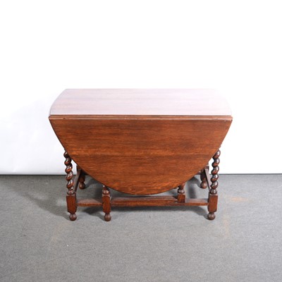 Lot 477 - 1930s oak gateleg table