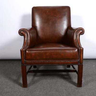 Lot 546 - Modern leather upholstered easychair