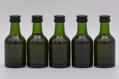 Lot 122 - The Whisky Connoisseur, dumpy miniature series - nine assorted malt whiskies
