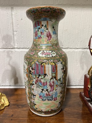 Lot 31 - Cantonese famille rose vase