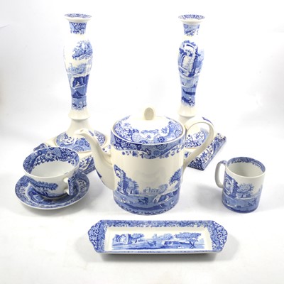 Lot 105 - Spode Italian table and decorative ware.