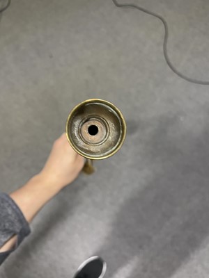 Lot 117 - Reeded brass post horn.