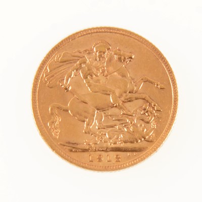 Lot 195 - George V gold Sovereign coin, 1912, 8g.