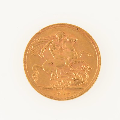 Lot 199 - George V gold Sovereign coin, 1912, 8g.