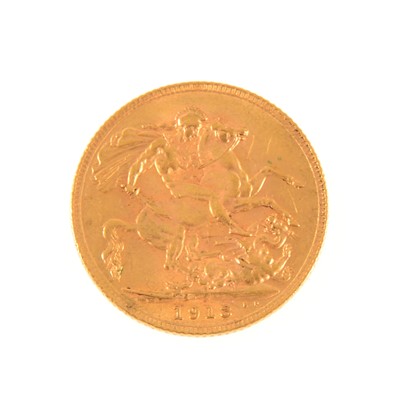 Lot 202 - George V gold Sovereign coin, 1913, 8g.