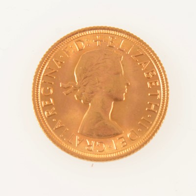 Lot 216 - Elizabeth II gold Sovereign coin, 1967, 8g.