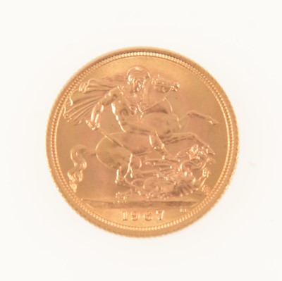 Lot 224 - Elizabeth II gold Sovereign coin, 1967, 8g.