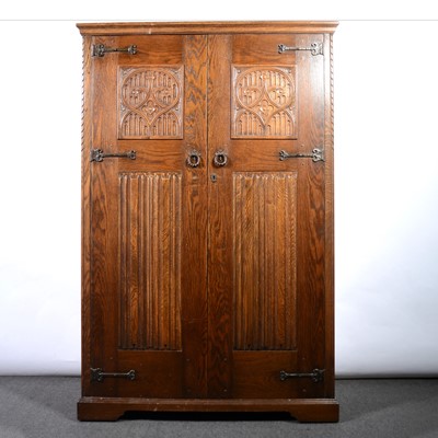 Lot 507 - Gothic styled part bedroom suite