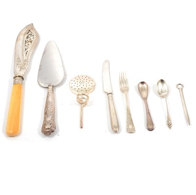 Lot 171 - Silver-handled butter knives, cake slice, glove stretchers, and other silver and silver-plated cutlery.