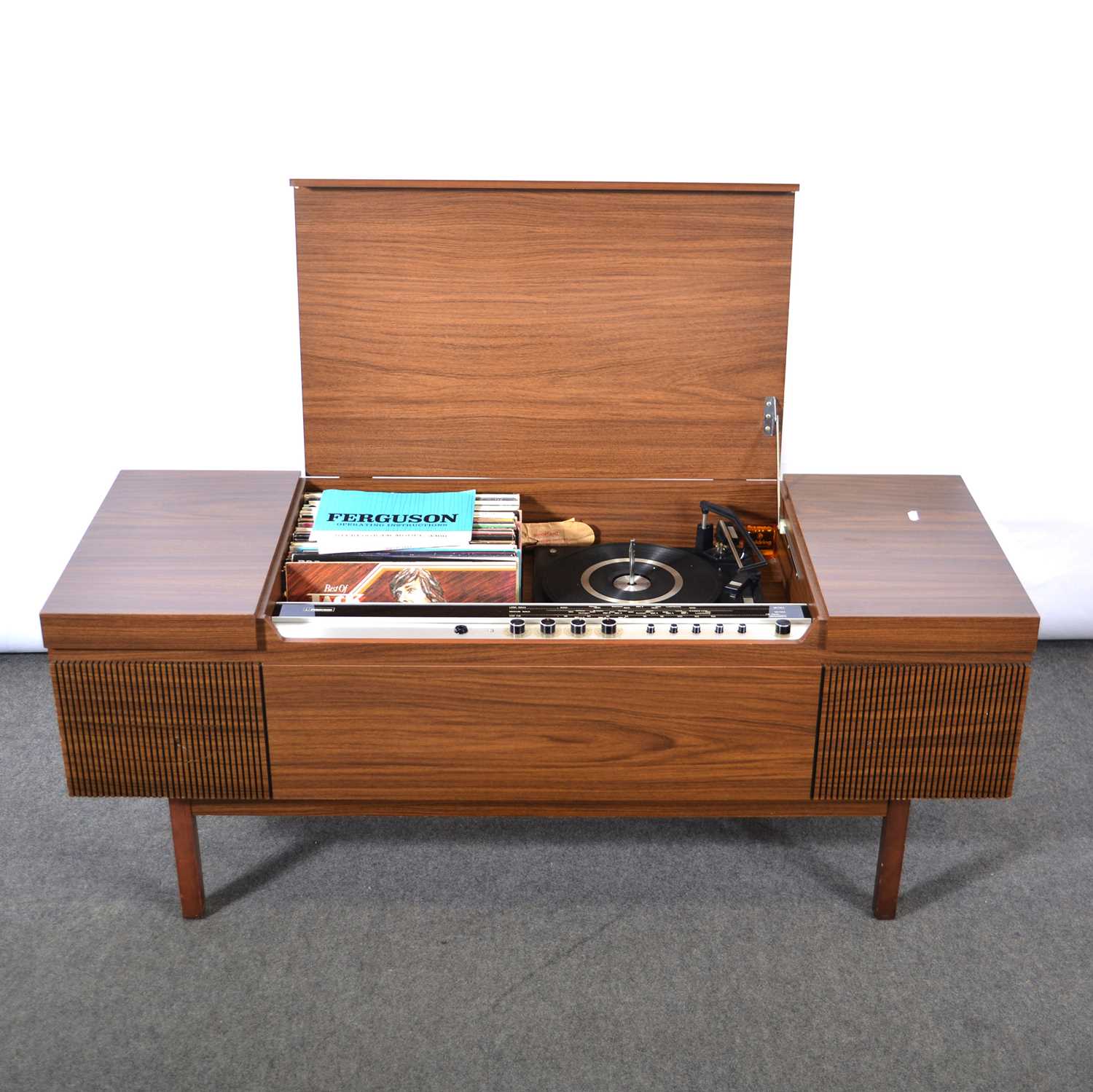 Lot 530 - Ferguson radiogram,
