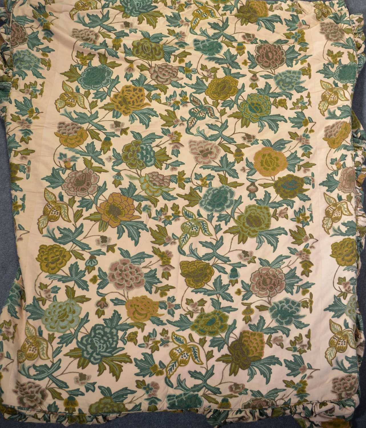 Lot 380 Vintage bed throw,