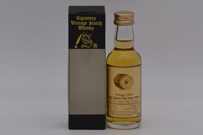 Lot 236 - Signatory Vintage - Macallan-Glenlivet 1965, 28 year old