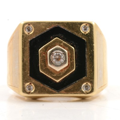 Lot 317 - A 750 standard signet ring set with synthetic white stones.