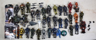 Lot 3 - Thirty-three Halo action figures.