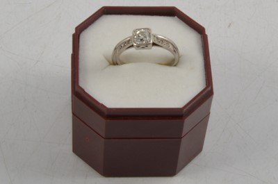 Lot 250 - An old cut diamond ring and a wedding ring.