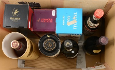 Lot 172 - Seven assorted bottles of wine, whisky, port and spirits