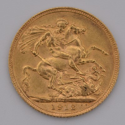 Lot 312 - George V gold Sovereign coin, 1912, 8g.