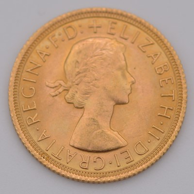 Lot 168 - Elizabeth II gold Sovereign coin, 1967, 8g.