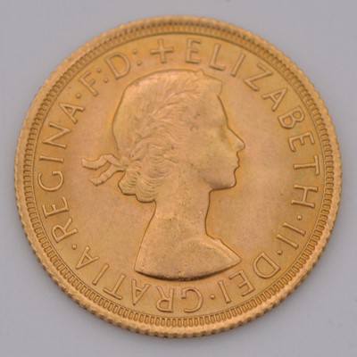 Lot 173 - Elizabeth II gold Sovereign coin, 1967, 8g.