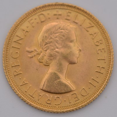 Lot 166 - Elizabeth II gold Sovereign coin, 1967, 8g.