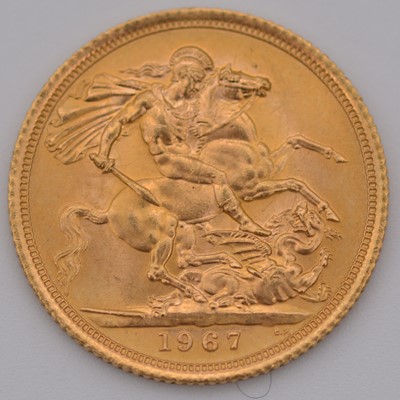 Lot 177 - Elizabeth II gold Sovereign coin, 1967, 8g.