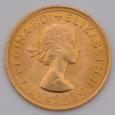 Lot 179 - Elizabeth II gold Sovereign coin, 1967, 8g.