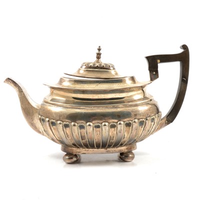 Lot 162 - Silver teapot, Walker & Hall, Sheffield 1904.