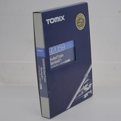 Lot 611 - Tomix Japan N gauge model railways, 92059 Bullet Train series E1 'Max'