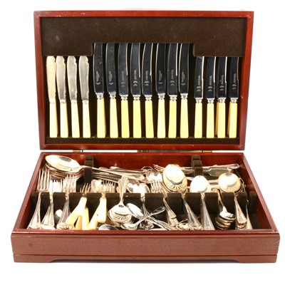 Lot 131 - Canteen of plated cutlery, etc.