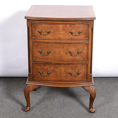 Lot 410 - Reproduction walnut bedside cabinet