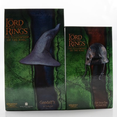 Lot 222 - Two Sideshow Weta Collectibles 1:4 scale Lord of the Rings.