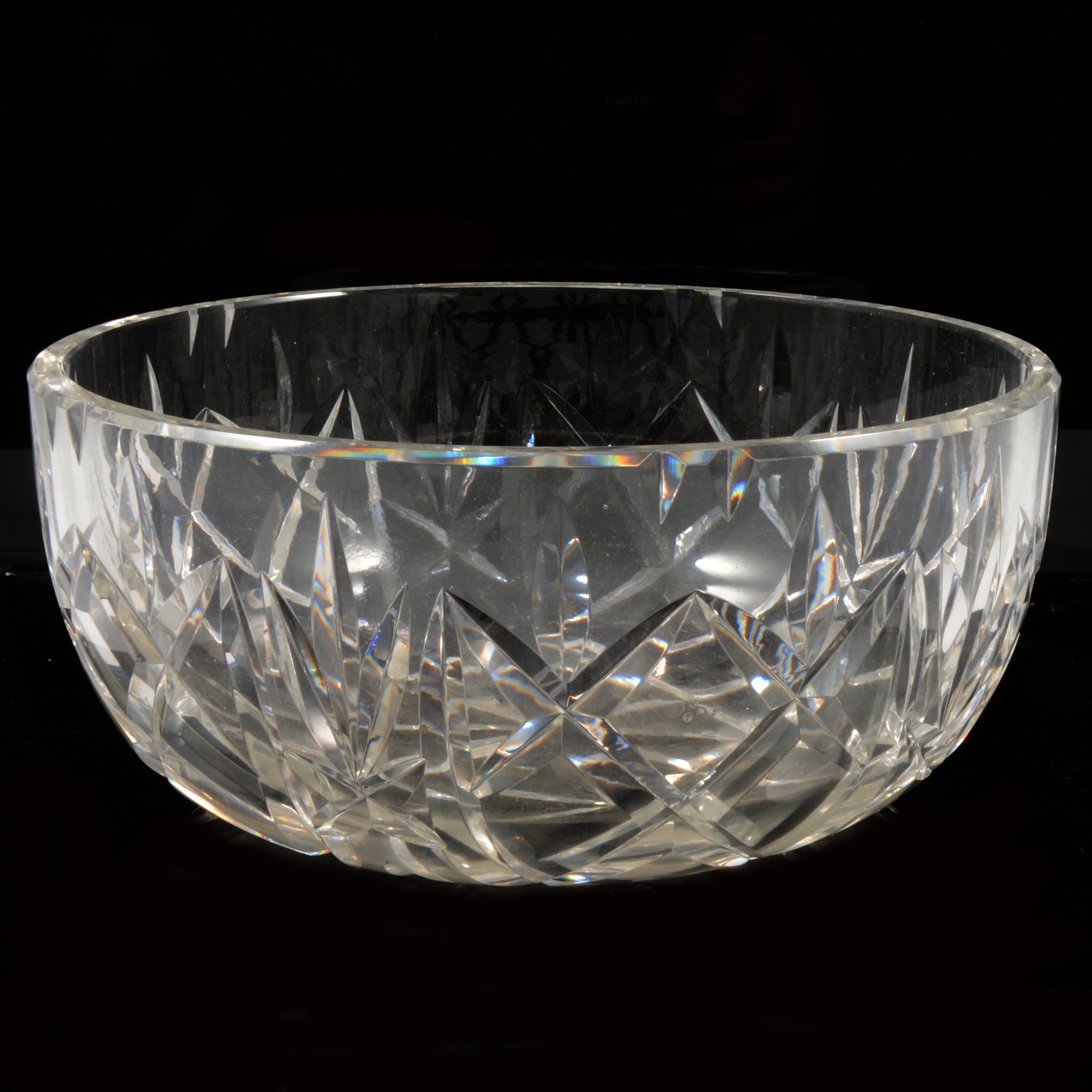 Lot 31 Waterford Crystal fruit bowl, vase and a cut