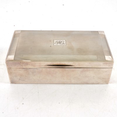 Lot 296 - A silver cigarette/jewel box by John Rose.
