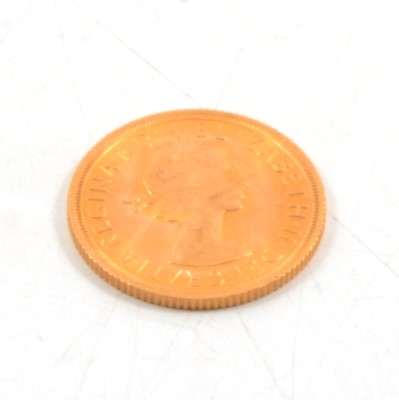 Lot 344 - Elizabeth II gold Sovereign, 1967