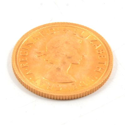 Lot 347 - Elizabeth II gold Sovereign, 1967