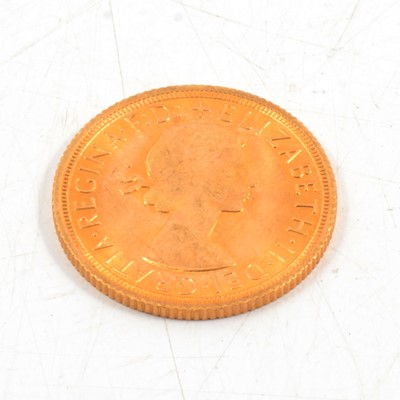 Lot 358 - Elizabeth II gold Sovereign, 1967