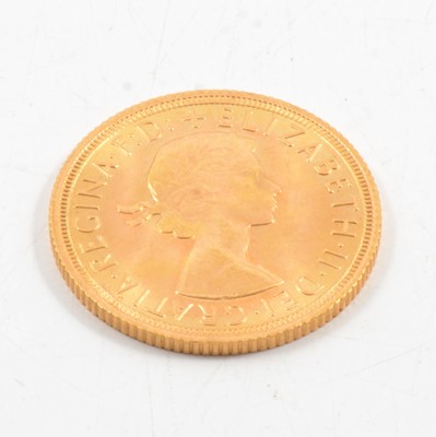 Lot 359 - Elizabeth II gold Sovereign, 1967