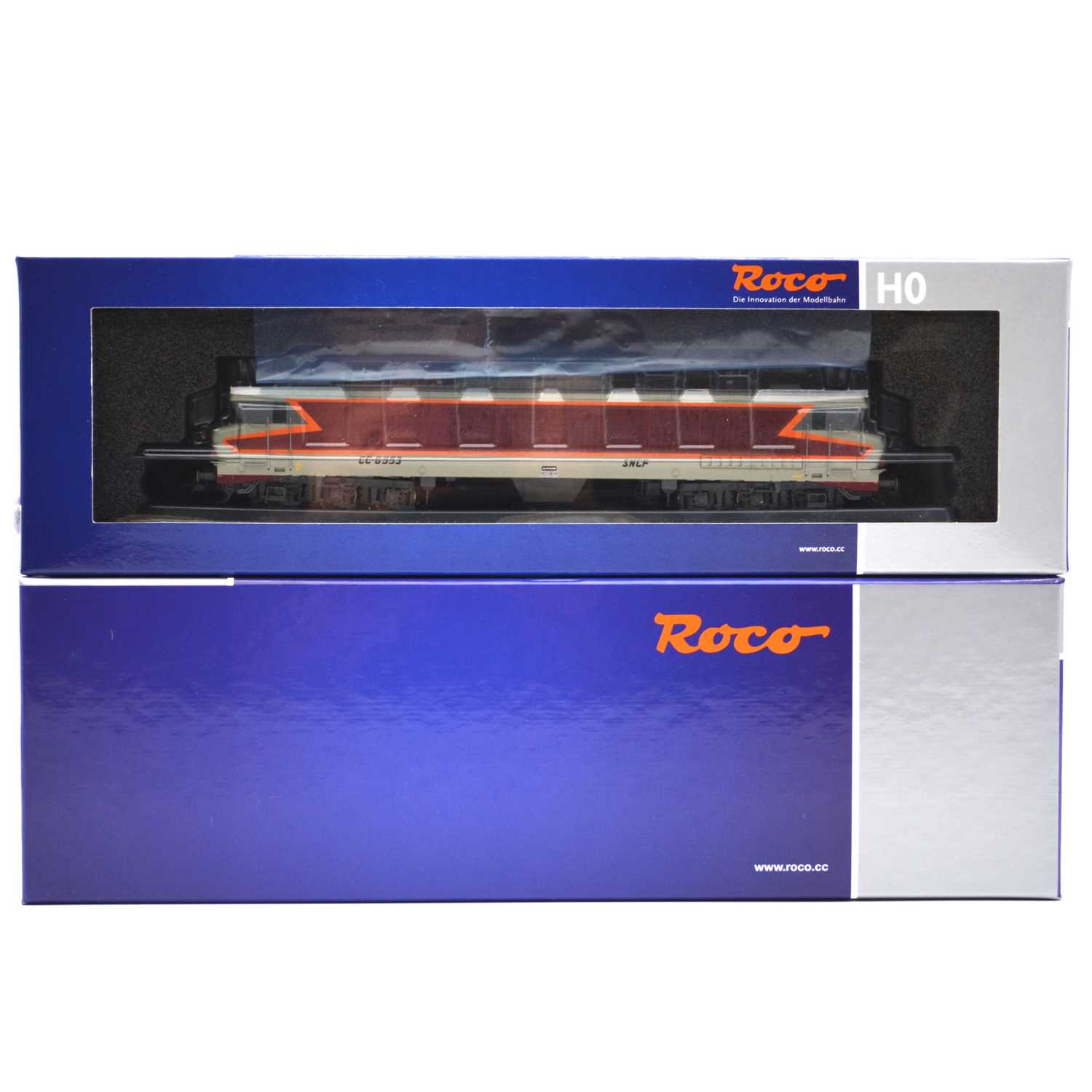 Lot 472 - Two Roco HO model railway diesel locomotives