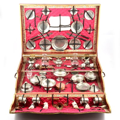 Lot 309 - C.B.G Paris Service de Table, French child's/doll dinner service, c1889