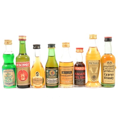 Lot 106 - Large collection of assorted miniature spirits and liqueurs, approx 300 bottles