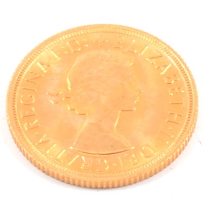 Lot 191 - Elizabeth II gold Sovereign, 1967, 8g