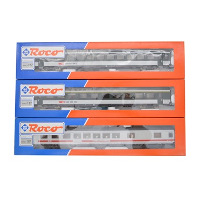 Lot 182 - Three Roco HO gauge model railway passenger coaches
