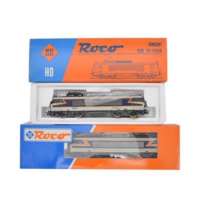 Lot 524 - Roco HO gauge model railway diesel locomotives 43487 and 04167A