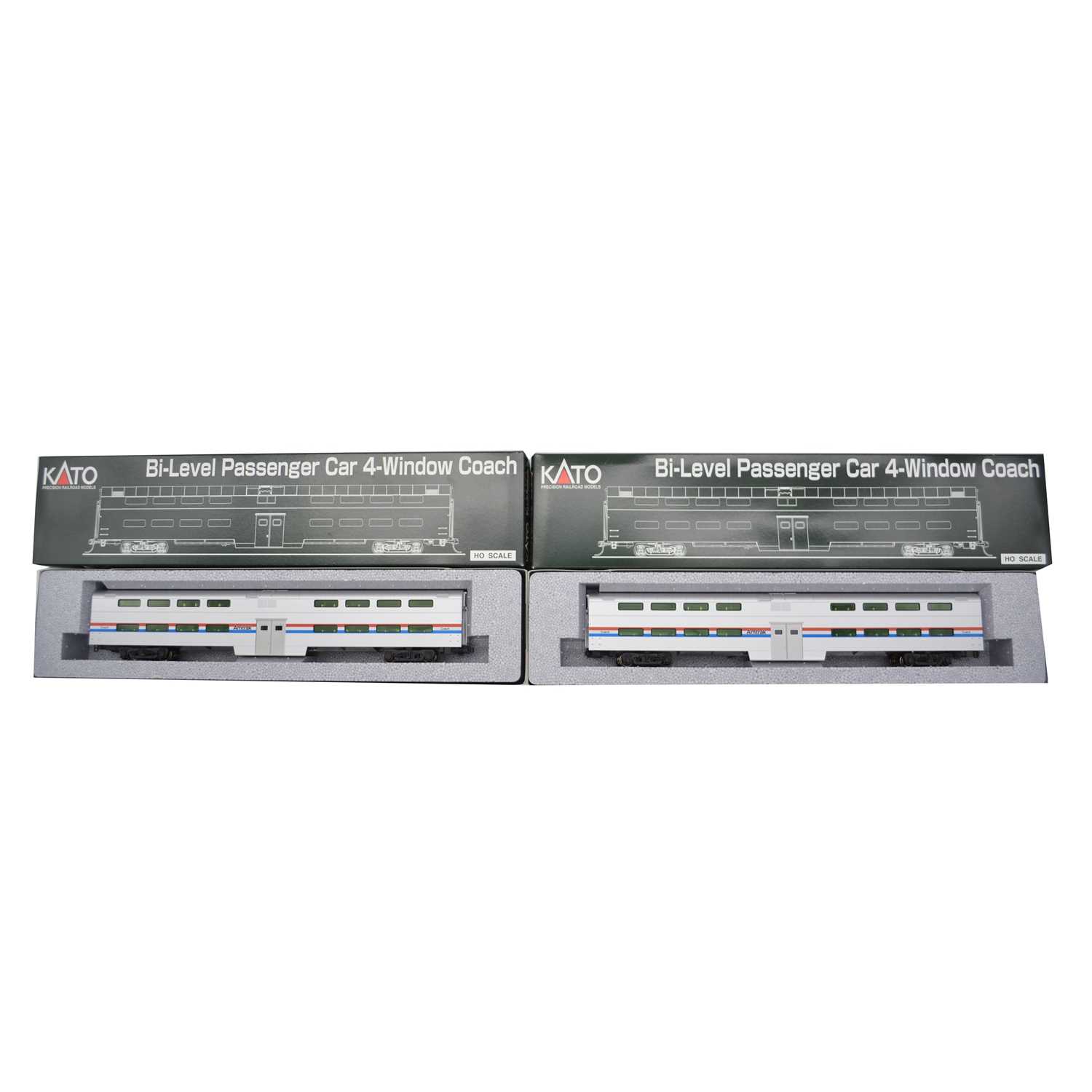 Lot 571 - Five Kato HO gauge model railways Amtrak bi-level passenger car 4-window coaches.