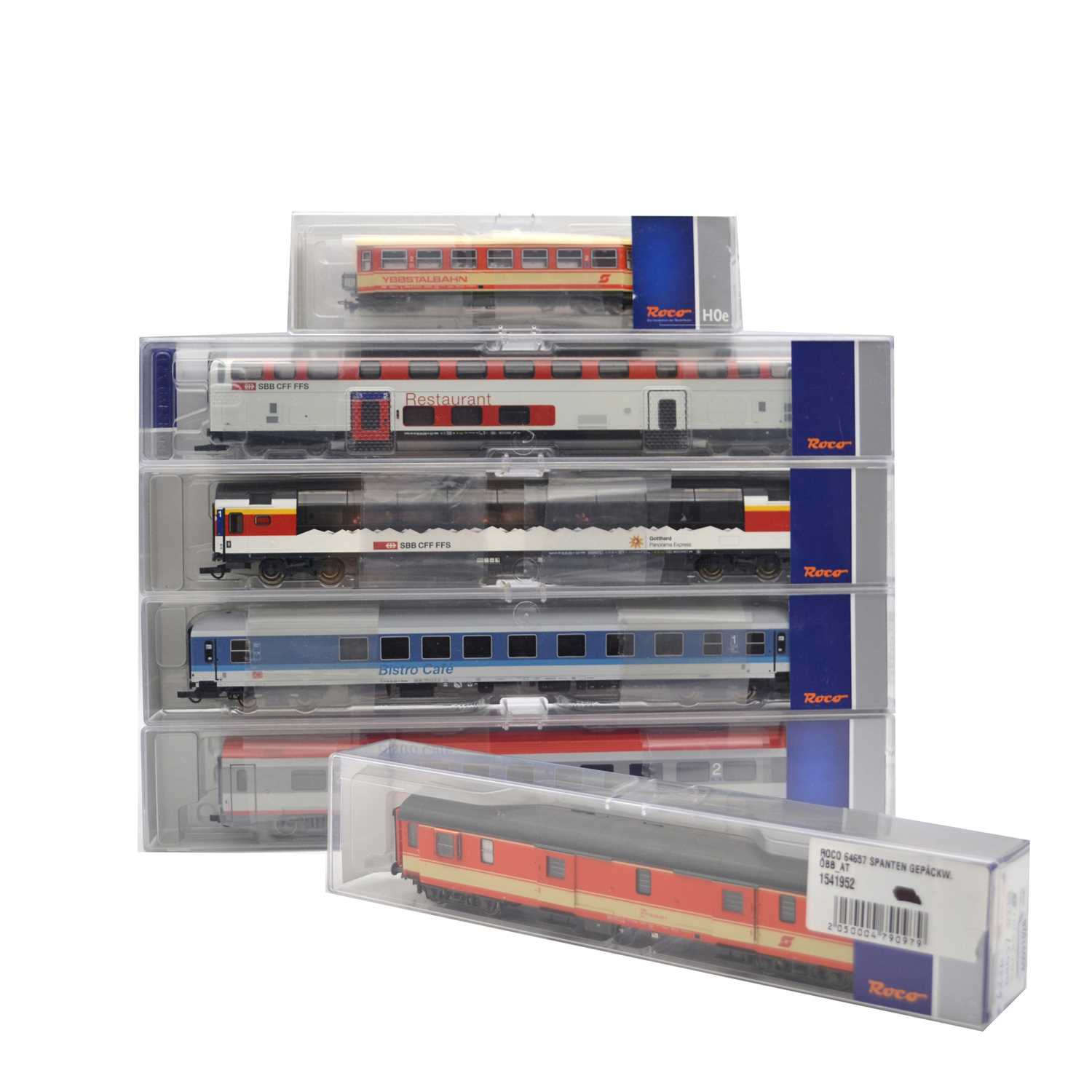 Lot 195 - Six Roco HO gauge model railways passenger