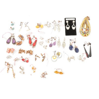 Lot 228 - Thirty pairs of vintage costume jewellery earscrews and clips.