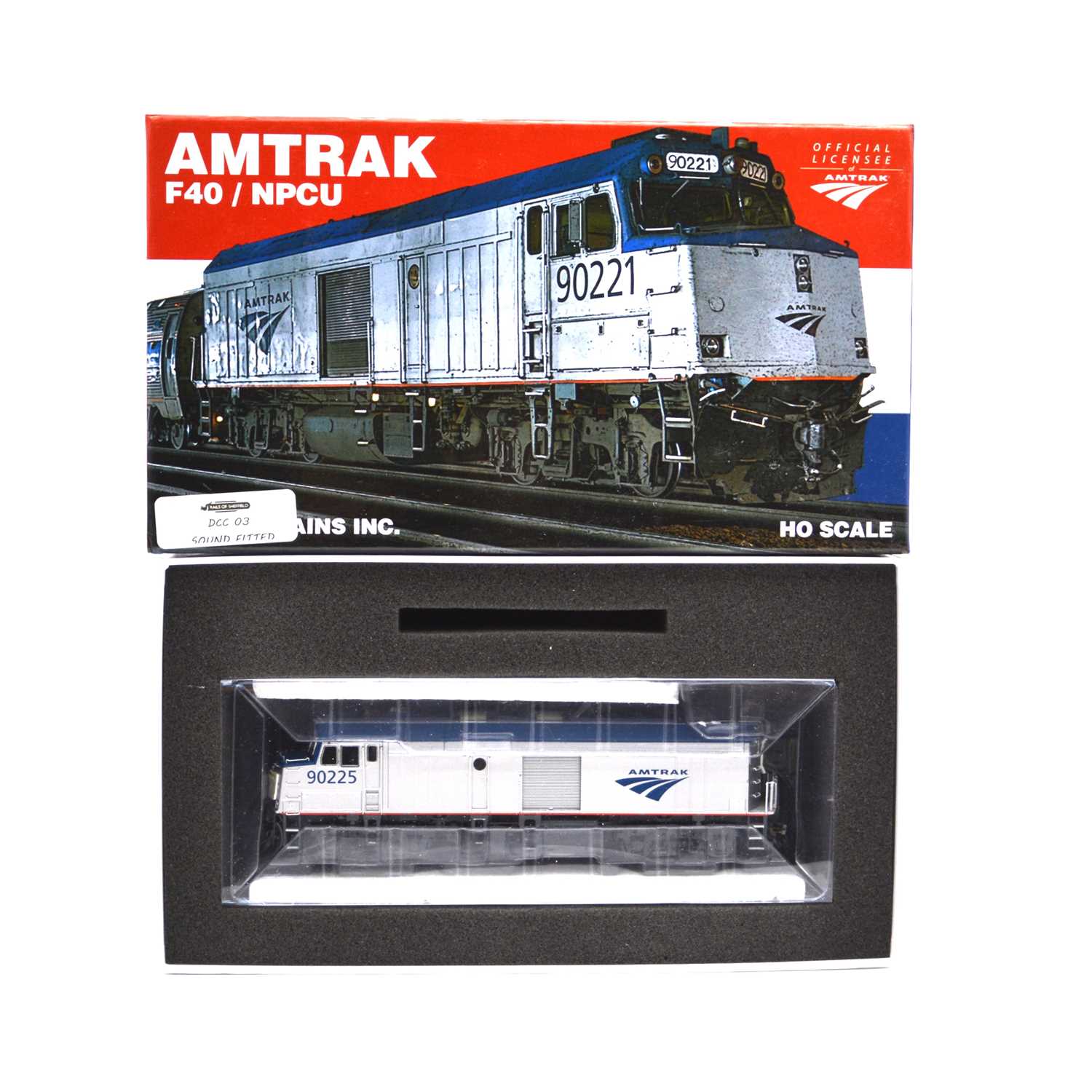 Lot 237 - Rapido Trains HO railway locomotive ref 81510 Amtrak F40/NPCU phase V #90225, boxed.