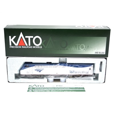 Lot 575 - Kato HO model railway locomotive, ref 37-6102 GE P42 Genesis Amtrak Phase Vb #161, boxed.