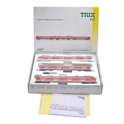 Lot 278 - Trix HO model railways set, ref 22621 S-Bah Triebzug BR 420 DB AG Epoche V