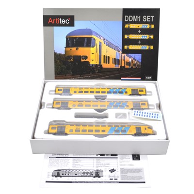 Lot 307 - Artitec HO gauge model railway 3-car bi-level coach set ref 20.175.04 DDM-1 Bvk ABv